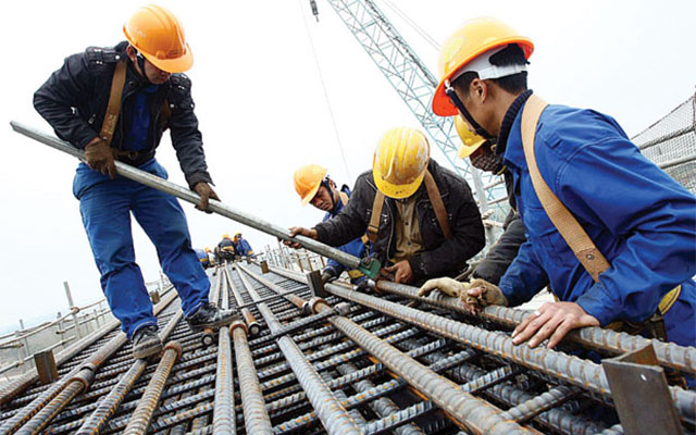 Nhân viên xây dụng